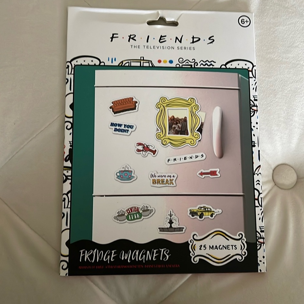 TV show: Friends fridge magnet set (25 magnets)